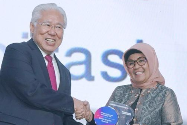 Kembangkan Islamic Ecosystem, BSI Raih Penghargaan Sebagai Bank Syariah Terbaik